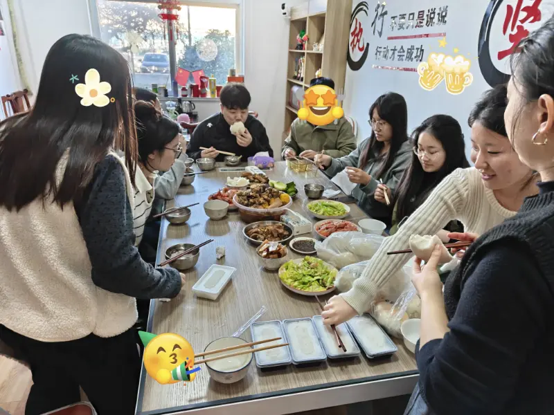 Spontanea Prandium aedificat Last officium vinculis